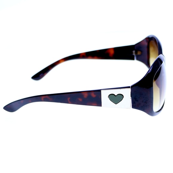 Liz Claiborne  "Harper" Heart Oversize-Sunglasses - Picture 7 of 7